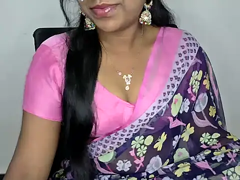 Snapshot of shila20 chatting on February 24, 2025, 6:15 pm shila20 online show from February 24, 2025, 6:15 pm