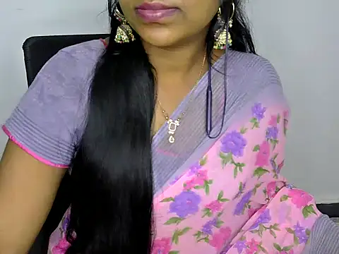 Snapshot of shila20 chatting on March 9, 2025, 9:57 pm shila20 online show from March 9, 2025, 9:57 pm