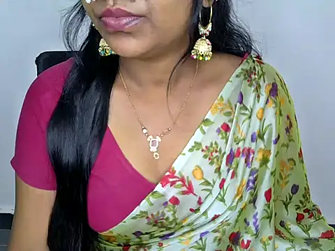 Snapshot of shila20 chatting on March 14, 2025, 2:42 am shila20 online show from March 14, 2025, 2:42 am