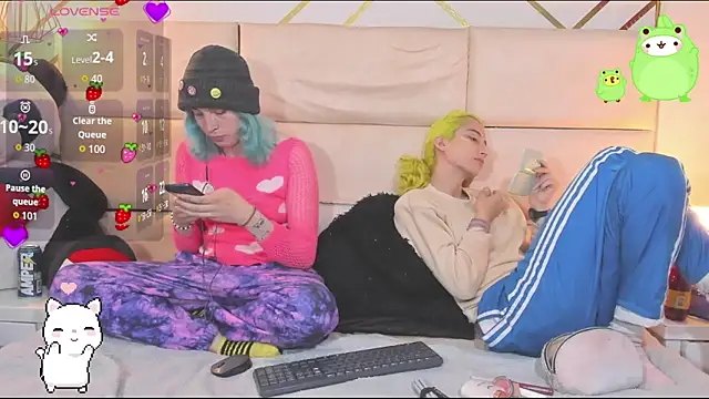 -kisa  online show from October 23, 2025, 2:00 am