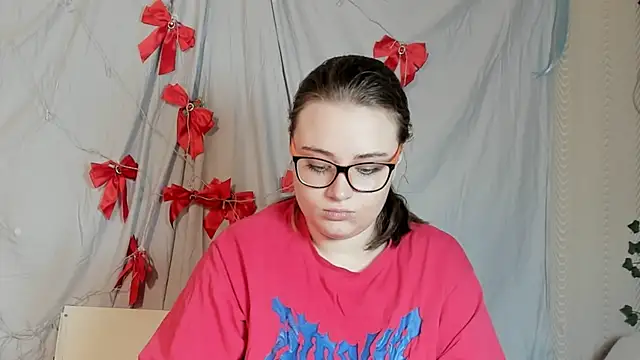 Seductive She Wolf online show from January 17, 2026, 5:38 pm