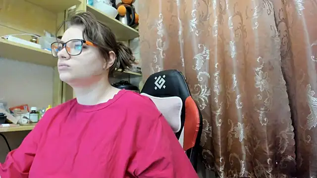 Seductive She Wolf online show from March 2, 2026, 9:43 pm