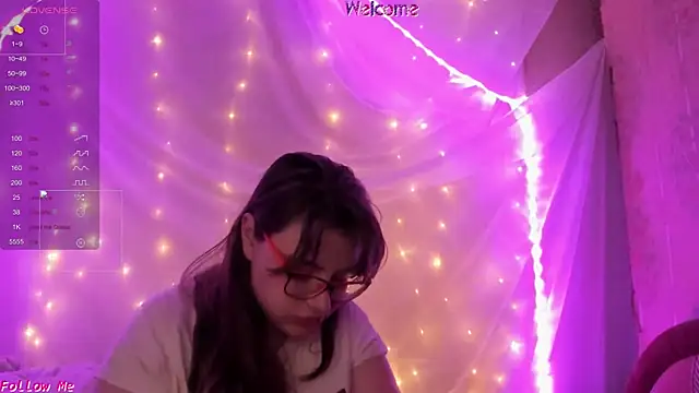 Seductive She Wolf online show from June 5, 2026, 4:41 am