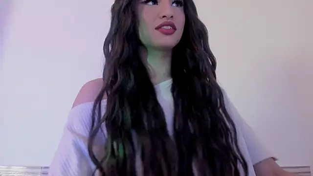 Sophia Cambpell online show from February 19, 2026, 9:00 pm