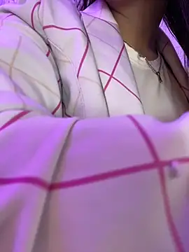 AbyThompson online show from October 20, 2025, 8:09 pm