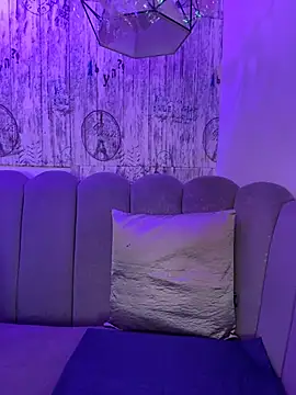 AbyThompson online show from January 10, 2026, 12:07 pm