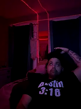 chubbydominican online show from December 17, 2025, 6:08 am