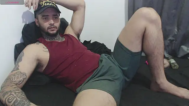 Snapshot of maxi_rogger18 chatting on December 14, 2024, 7:46 pm maxi rogger18 online show from December 14, 2024, 7:46 pm