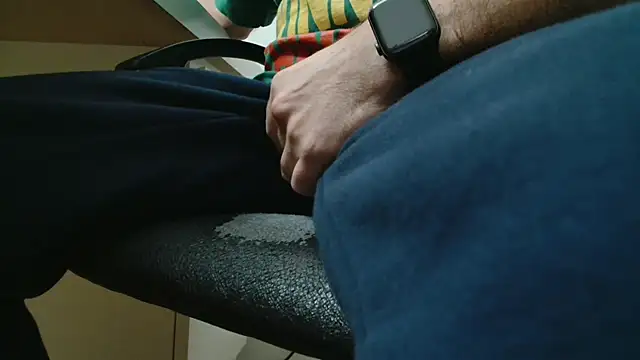 Lot of cumIT online show from April 7, 2026, 12:11 am