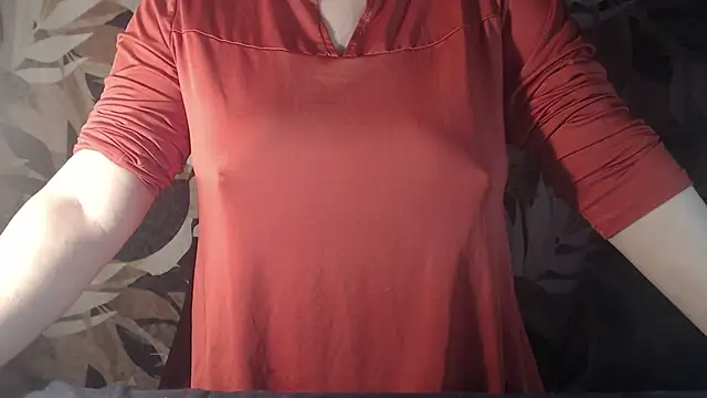 Snapshot of 1BECHA1 chatting on February 5, 2026, 3:55 am 1BECHA1 online show from February 5, 2026, 3:55 am