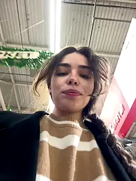 Snapshot of pantyless chatting on September 27, 2025, 10:48 pm pantyless online show from September 27, 2025, 10:48 pm