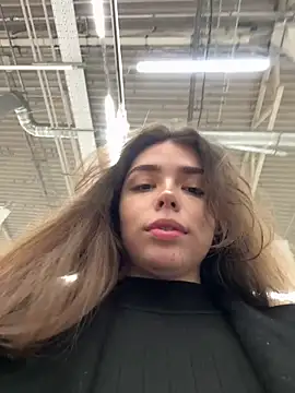 Snapshot of pantyless chatting on October 4, 2025, 12:52 am pantyless online show from October 4, 2025, 12:52 am