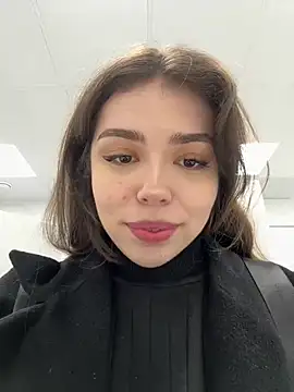 Snapshot of pantyless chatting on April 5, 2026, 10:29 pm pantyless online show from April 5, 2026, 10:29 pm