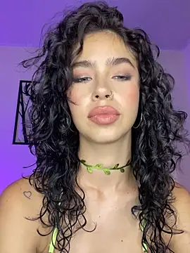 Snapshot of MarianaSnake chatting on November 4, 2025, 10:09 pm MarianaSnake online show from November 4, 2025, 10:09 pm