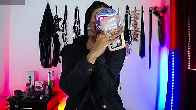 Snapshot of akinoro_ chatting on October 4, 2025, 4:49 pm akinoro online show from October 4, 2025, 4:49 pm