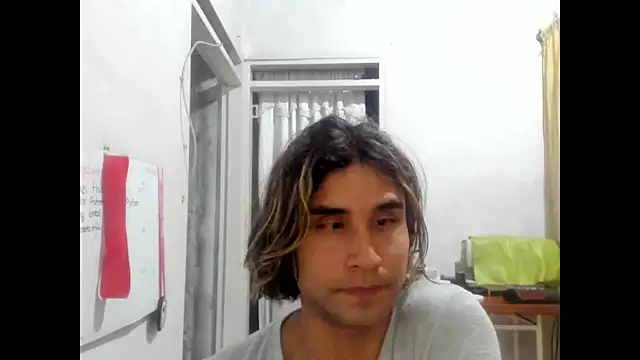 Snapshot of SophiaLevis chatting on January 19, 2025, 1:43 am SophiaLevis online show from January 19, 2025, 1:43 am