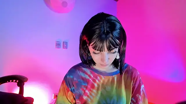 sweeet peach online show from February 24, 2026, 12:30 am