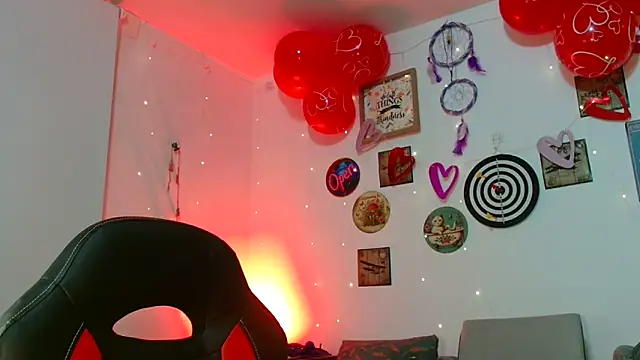 catalinamommyx online show from February 10, 2026, 2:04 am