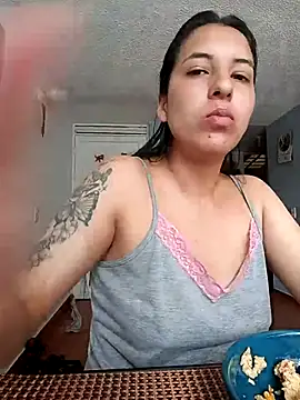 Snapshot of Bonny_Klote chatting on October 26, 2025, 3:40 pm Bonny Klote online show from October 26, 2025, 3:40 pm