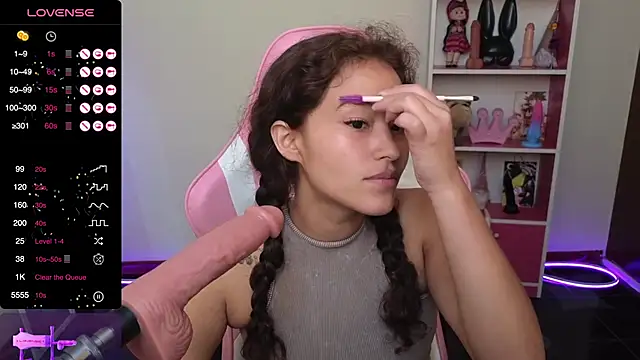 Snapshot of redbarbiedollx chatting on February 21, 2025, 4:05 pm redbarbiedollx online show from February 21, 2025, 4:05 pm