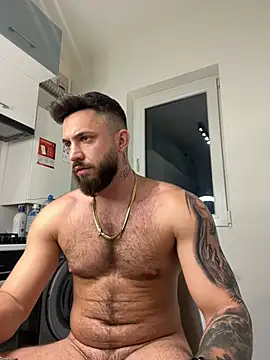 Snapshot of LoveIsBlind_ chatting on December 17, 2024, 12:34 am LoveIsBlind online show from December 17, 2024, 12:34 am