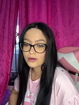 Snapshot of Karla-sexy01 chatting on August 7, 2026, 10:45 pm Karla-sexy01 online show from August 7, 2026, 10:45 pm