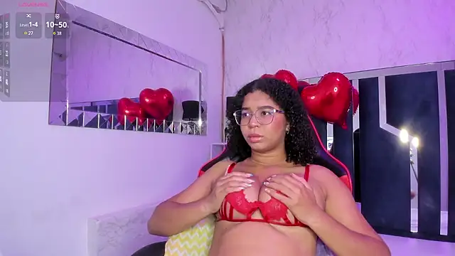 MilaHall  online show from February 13, 2026, 4:52 am