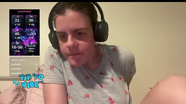 Snapshot of Jess4you0818 chatting on December 4, 2024, 1:14 am Jess4you0818 online show from December 4, 2024, 1:14 am