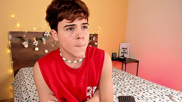 Snapshot of justinbiler chatting on December 24, 2024, 2:01 pm justinbiler online show from December 24, 2024, 2:01 pm