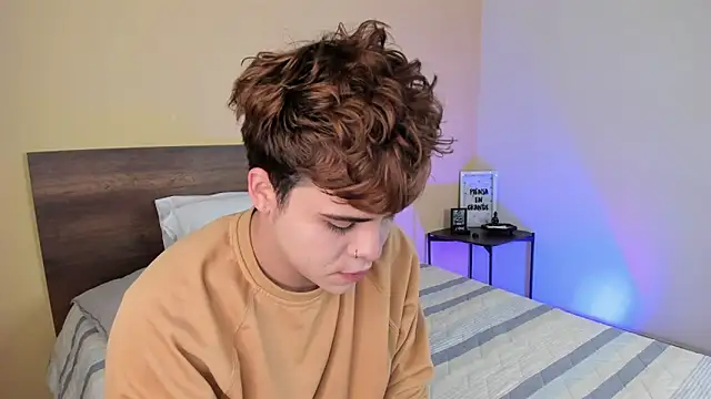 Snapshot of justinbiler chatting on January 5, 2025, 12:42 pm justinbiler online show from January 5, 2025, 12:42 pm