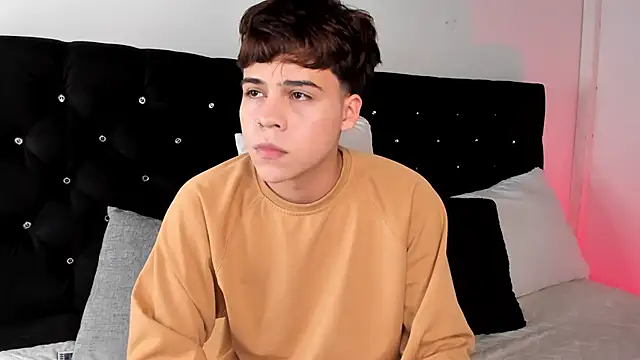 Snapshot of justinbiler chatting on February 5, 2025, 4:16 am justinbiler online show from February 5, 2025, 4:16 am