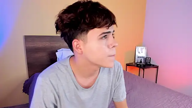 Snapshot of justinbiler chatting on February 13, 2025, 4:32 am justinbiler online show from February 13, 2025, 4:32 am