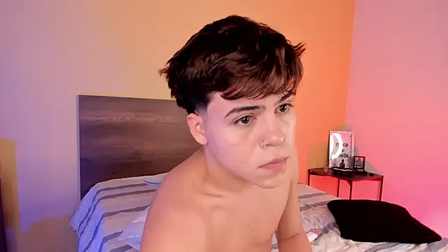 Snapshot of justinbiler chatting on February 23, 2025, 12:27 pm justinbiler online show from February 23, 2025, 12:27 pm