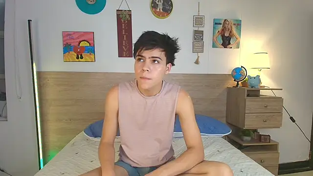 Snapshot of justinbiler chatting on September 24, 2025, 12:08 pm justinbiler online show from September 24, 2025, 12:08 pm