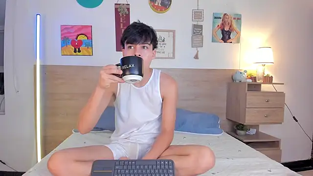 Snapshot of justinbiler chatting on October 12, 2025, 12:48 pm justinbiler online show from October 12, 2025, 12:48 pm