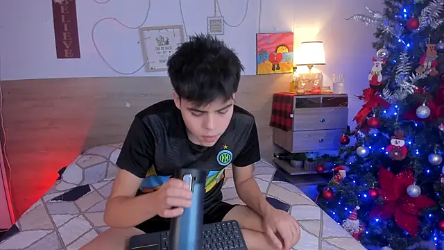 Snapshot of justinbiler chatting on November 10, 2025, 12:26 pm justinbiler online show from November 10, 2025, 12:26 pm