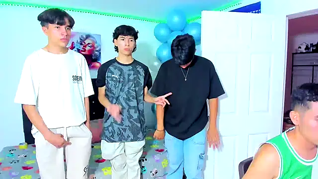 Alexander and Xiao online show from March 15, 2025, 9:49 pm