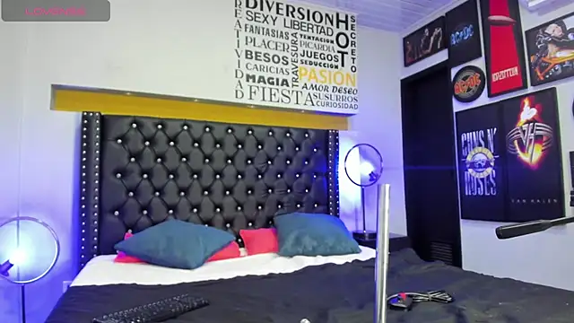 MADISSONLOVE  online show from January 14, 2025, 12:14 pm