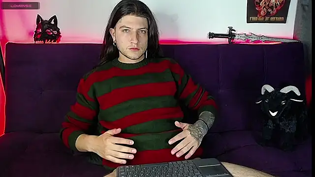 Snapshot of blckwolf_6 chatting on January 23, 2025, 2:55 am blckwolf 6 online show from January 23, 2025, 2:55 am