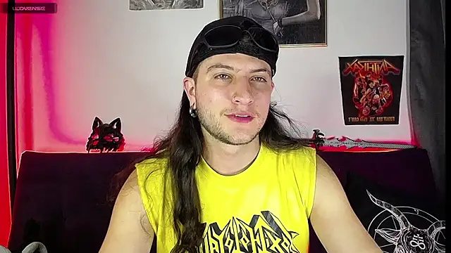 Snapshot of blckwolf_6 chatting on January 25, 2025, 2:15 am blckwolf 6 online show from January 25, 2025, 2:15 am