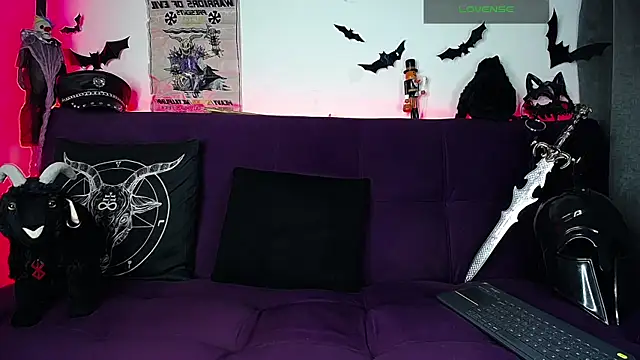 Snapshot of blckwolf_6 chatting on November 4, 2025, 10:31 pm blckwolf 6 online show from November 4, 2025, 10:31 pm