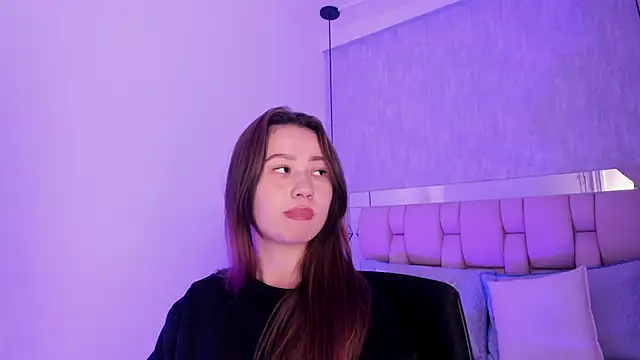 Roxie-Summers11 online show from February 14, 2025, 10:47 pm