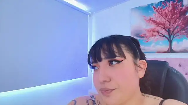 Emma monserrat online show from February 11, 2026, 7:41 pm