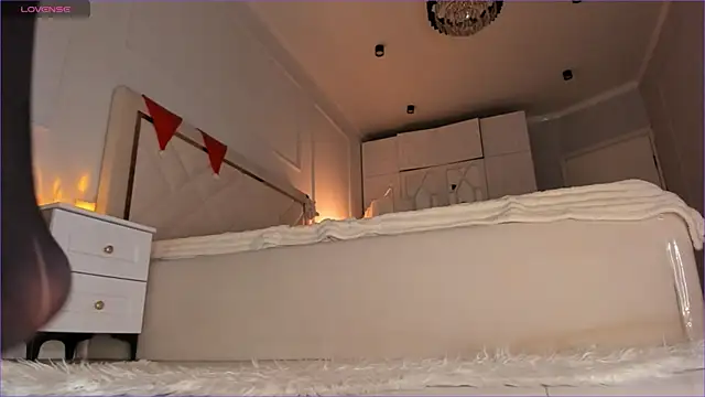 stellagracee online show from December 22, 2024, 3:33 pm