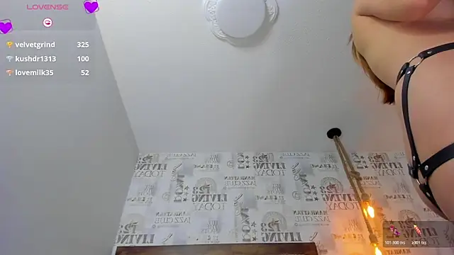 Snapshot of LUCYAMARS1 chatting on October 18, 2025, 3:57 pm LUCYAMARS1 online show from October 18, 2025, 3:57 pm