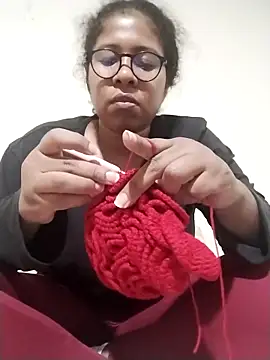 Ivon-09 online show from April 12, 2026, 1:10 am