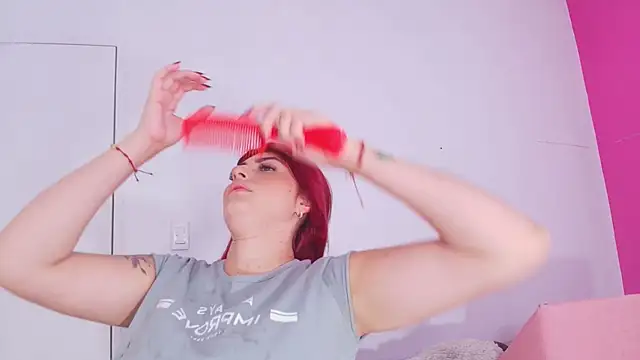 Snapshot of veronica_sinner_ chatting on October 4, 2025, 12:03 pm veronica sinner online show from October 4, 2025, 12:03 pm