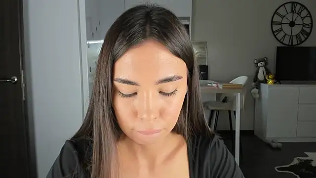 Snapshot of nilliluv chatting on November 17, 2025, 8:09 am nilliluv online show from November 17, 2025, 8:09 am