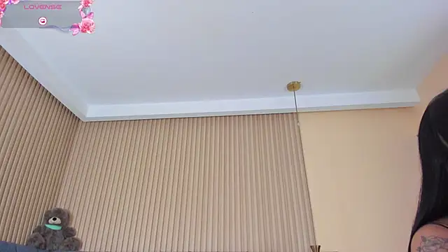 kathecute   online show from December 19, 2025, 1:45 am