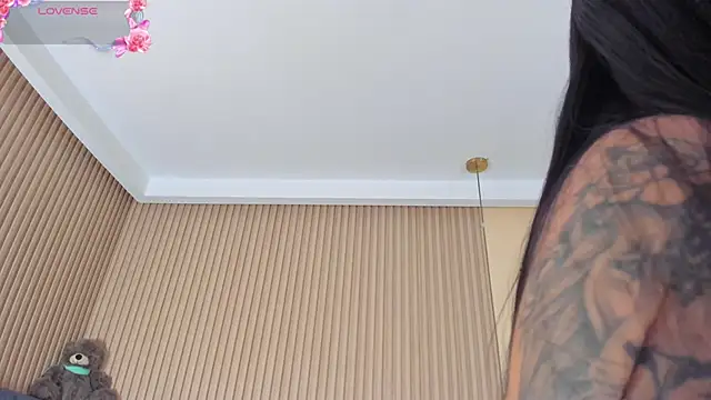 kathecute   online show from February 1, 2026, 1:48 am